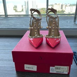 Valentino Rockstud Heels size 6